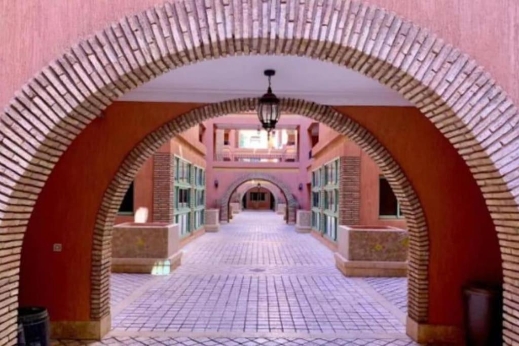 Bel Meuble Avec Piscine, L'hivernage A Marrakech * Marrakesh